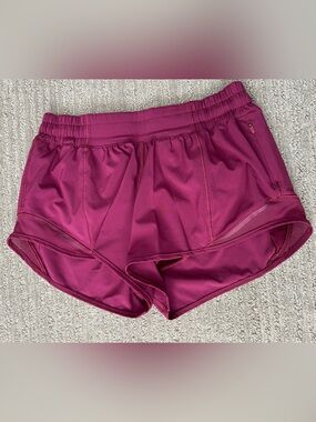 Lululemon Hotty Hot Short 2.5”